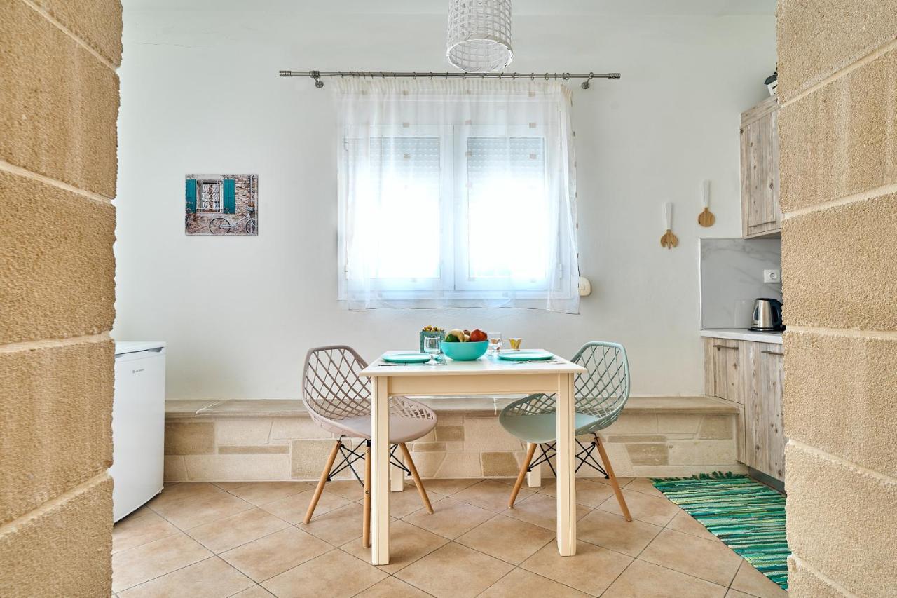 Semeli Apartment Kíssamos Extérieur photo